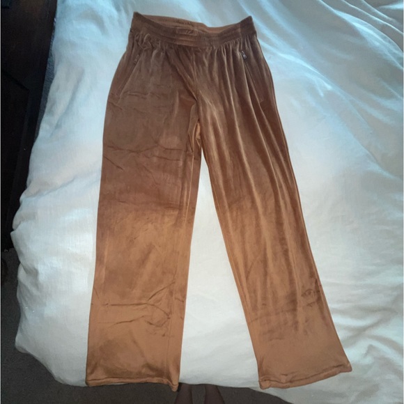 Skims Velour Track Pant - Picture 4 of 5